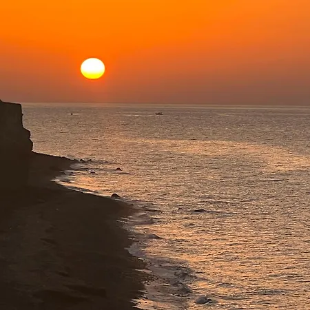 Mare Nostrum Santo דירה *