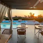 玛勒诺斯特三托公寓式酒店 公寓