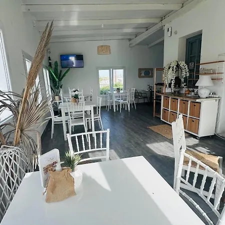 Mare Nostrum Santo דירה