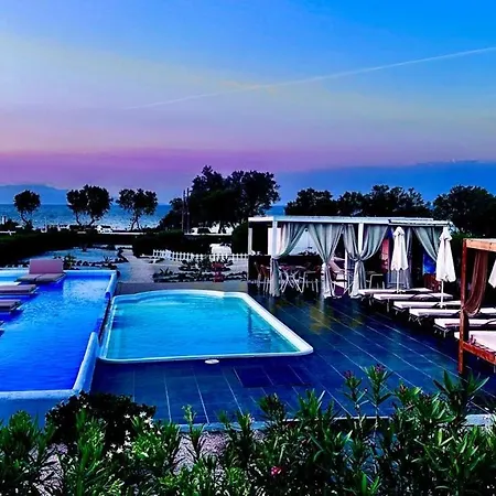 Mare Nostrum Santo Oia (Santorini)