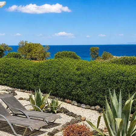 Mare Nostrum Santo * Oia